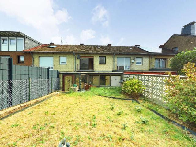 Familienfreundliches Reihenmittelhaus in Spielstraße Sackgassenlage mit Garten und viel Potenzial