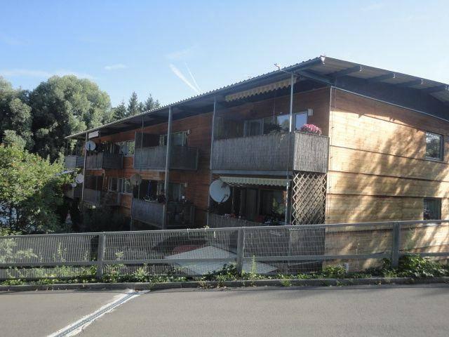 Familiengerechte Wohnung mit Balkon und PKW Abstellplatz