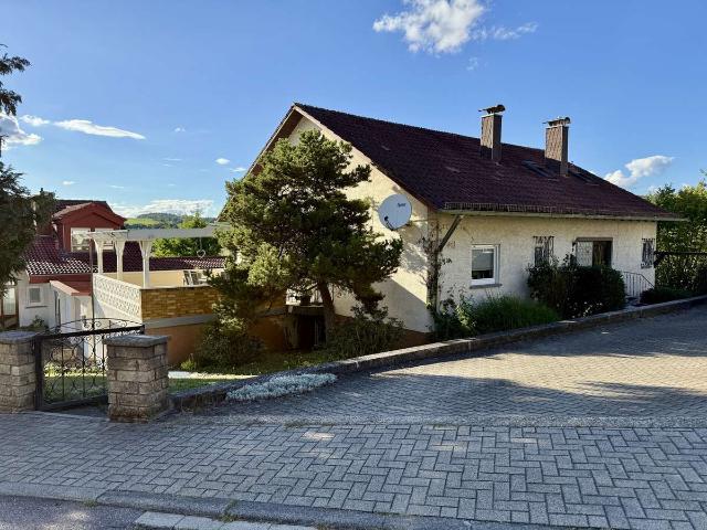 Familienglück mit Einliegerwohnung & Traumgarten