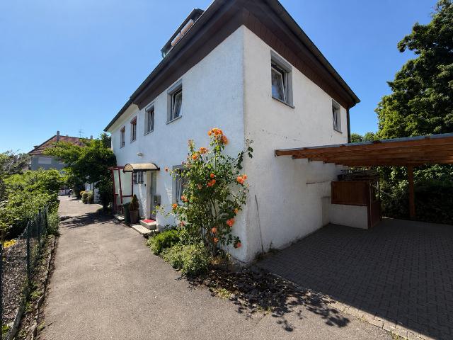 Familienglück mit Garten Charmante Doppelhaushälfte in Bad Cannstatt