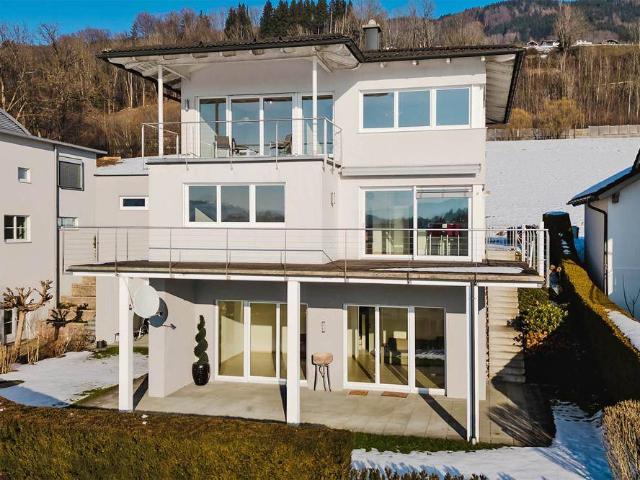 Familienglück mit Panoramablick!Architektenhaus in Mondseer Bestlage