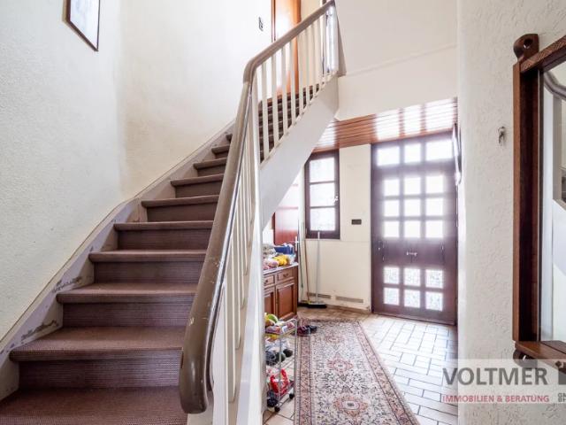 FAMILIENGLÜCK Einfamilienhaus mit Balkon, Stellplatz und Garten zur Nutzung in Zweibrücken!