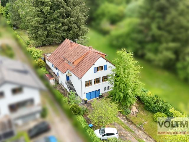 FAMILIENGLÜCK Einfamilienhaus mit Garage & großem Grundstück in Kohlhof!