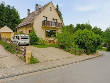 Familienglück im Grünen liebevoll modernisiertes Einfamilienhaus mit traumhaftem Garten