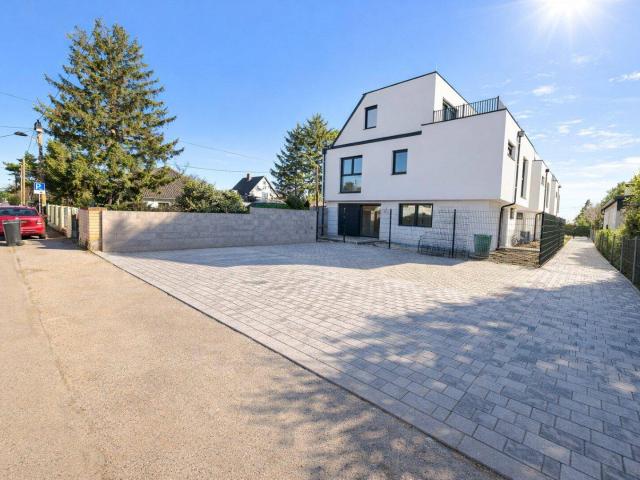 Familienglück in Essling – Ihr neues Eigenheim mit Garten & Dachterrasse