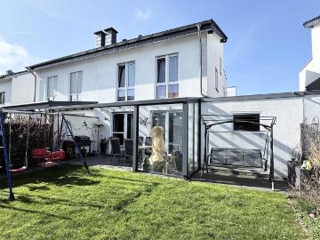 Familienglück in ruhiger Lage modernes Haus mit viel Platz!