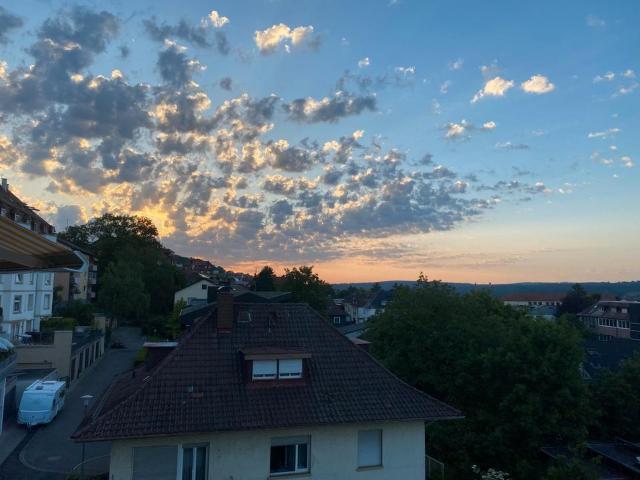 Familienglück in 3 Zi Wohnung mit TraumblickLageGarageAufzug