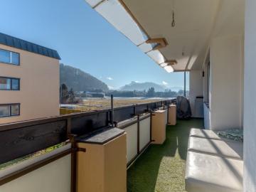 FAMILIENGLÜCK: 4 Zimmer Wohnung mit Balkon, ruhige Wohnlage Gnigl/ Langwied