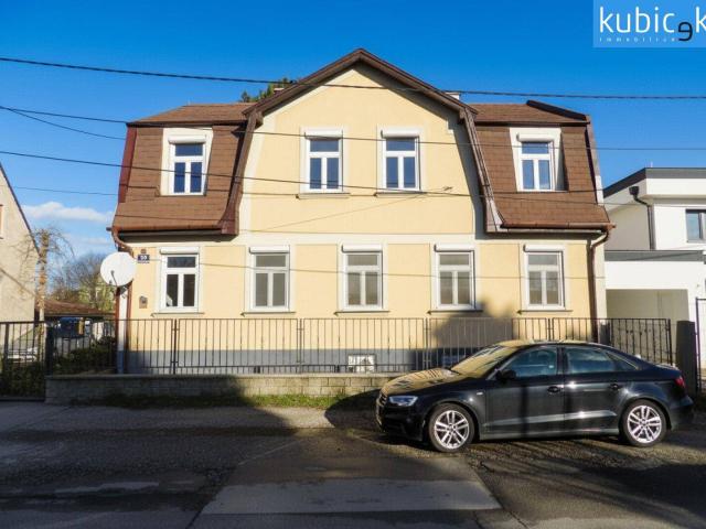 Familienhaus am grünen Stadtrand