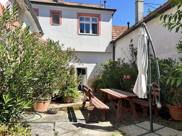 NEUER PREIS! Familienhaus im Grünen mit uneinsehbarem Innenhof