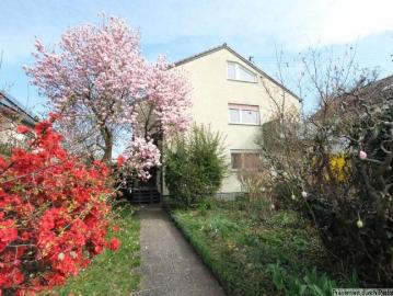 Familienhaus mit großem Garten und ausgebautem Dachgeschoss