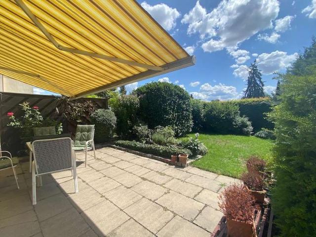 Familienhaus mit Terrasse, Garten und Garage! Grund und Boden ist Eigentum