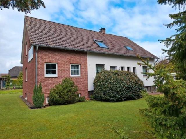 Familienhaus mit vielen Zimmern und viel Platz in Barsinghausen