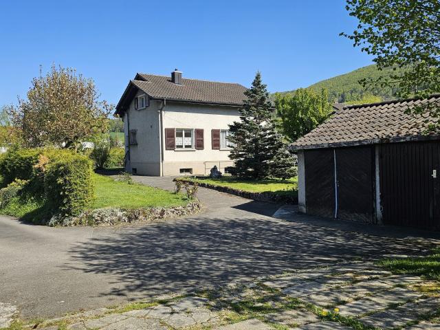 Familienhaus wird renoviert mit 6,5 Zimmern zum Verkauf in Courrendlin