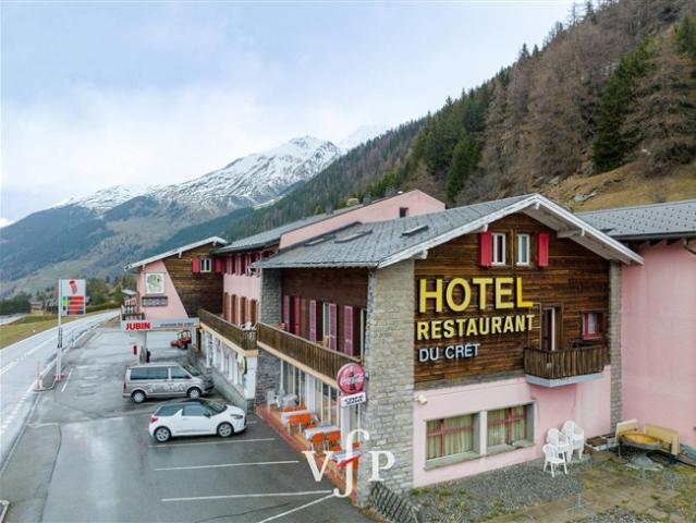 FAMILIENHOTEL ZUM VERKAUF AUF DER STRASSE ZUM GROSSEN ST. BERNARD
