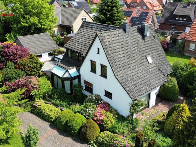 Familienidyll mit viel Platz – großzügiges Einfamilienhaus in Hude