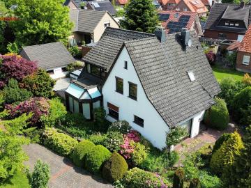 Familienidyll mit viel Platz – großzügiges Einfamilienhaus in Hude