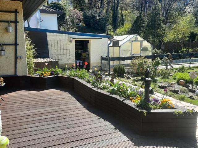 Familienidyll am Waldrand: Einfamilienhaus in Schwalbach