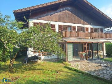 Familienidyll in Breitenfurt: Gepflegtes Familienhaus mit 7 Zimmern, Garten und Garage!
