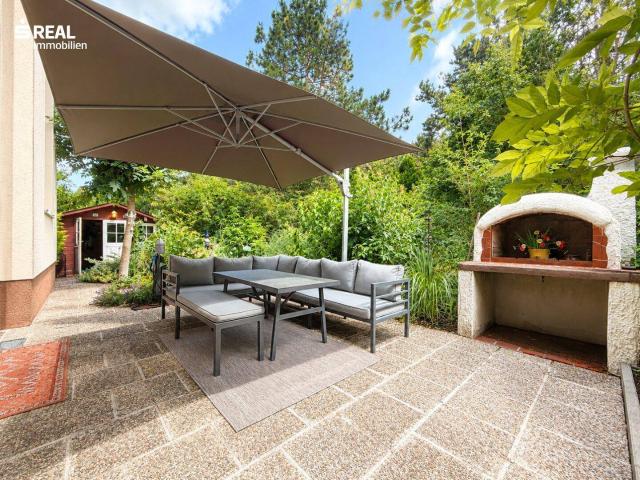Familienidylle mit zwei Wohneinheiten & Gartenparadies
