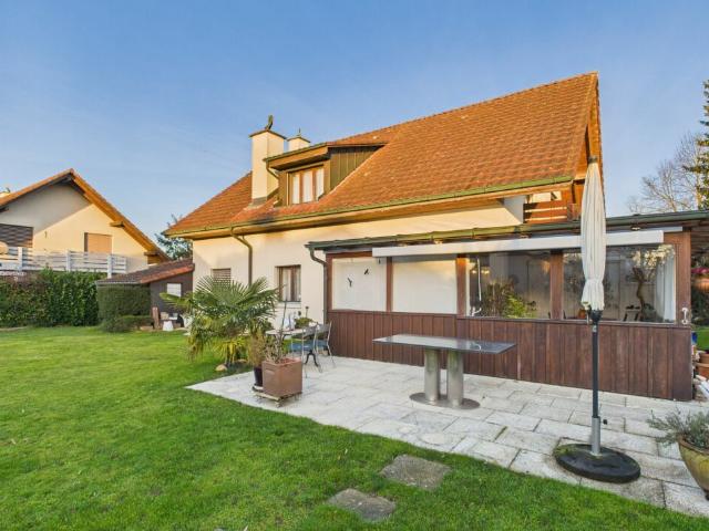 Familienparadies mit viel Platz und Garten