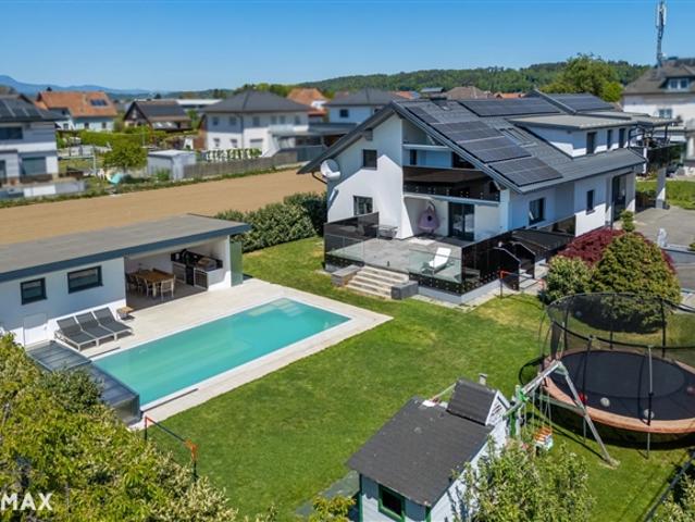 Familienparadies samt Pool und 4 Garagen in Gössendorf!