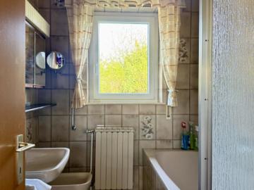 Villa zum Verkauf in 2492 - Keller, Sauna