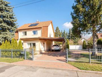 Familientraum Einfamilienhaus mit großem Garten in Hoppegarten