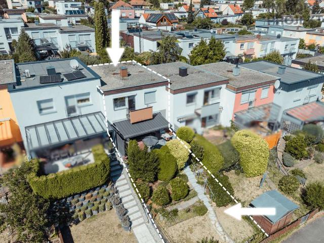 Familientraum im Hussengut – Gepflegtes Reihenmittelhaus mit Garten, Terrassen, Balkon & Garage