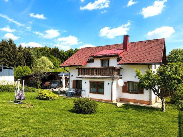 Familientraum in Deuchendorf! Einfamilienhaus mit sehr großem Garten