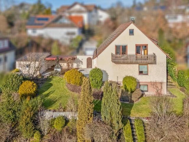 Familientraum in Höhenaussichtslage von Alzenberg sofort verfügbar