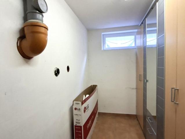 Familientraum in Weikersdorf am Steinfeld: 6 Zimmer, Garten und Sauna warten auf Sie!