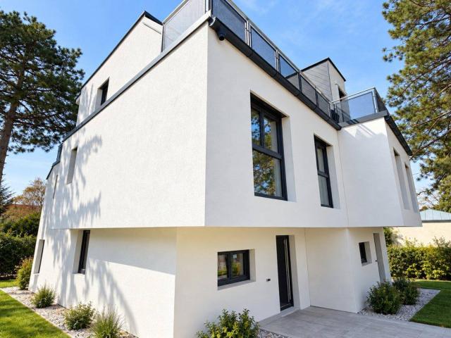 FAMILIENTRAUM IN 1210 WIEN – MODERNE DOPPELHAUSHÄLFTE AUF EIGENGRUND MIT GARTEN, BALKON, 2 DACHTERRASSEN & PKW STELLPLATZ | ERSTBEZUG