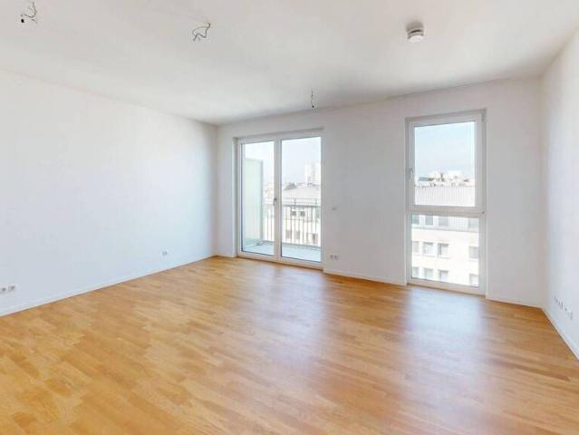 FAMILIENTRAUM: Weitläufige 5 Zimmer Wohnung mit 3 BALKONEN, 2 BÄDERN und EBK in 'Ferdinand's Garden'