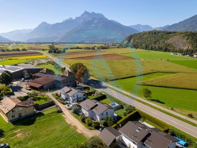 Familienvilla 100 m von den Schulen entfernt, mit Garten und Blick auf die Dents du Midi