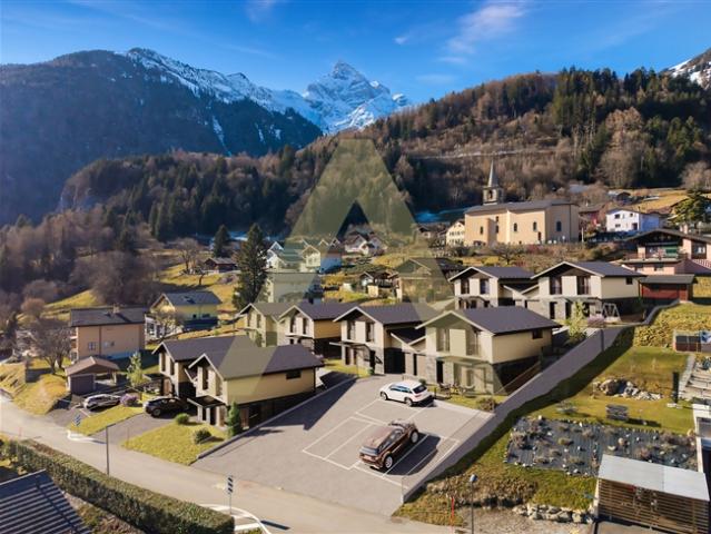 Familienvillen mit atemberaubendem Blick auf das Tal