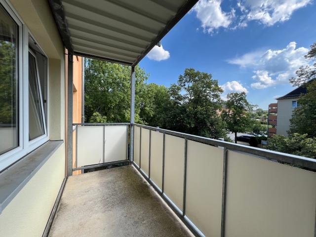 Familienwohnung: Ich sehe DOPPELT: 2 Bäder, 2 Balkone.
