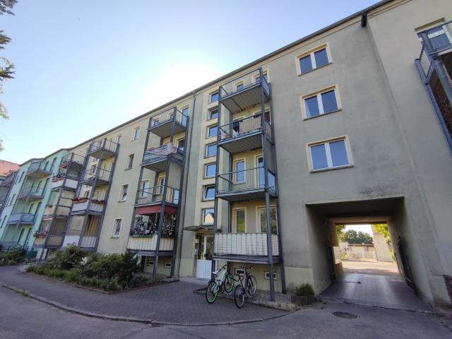 FAMILIENWOHNUNG mit BALKON