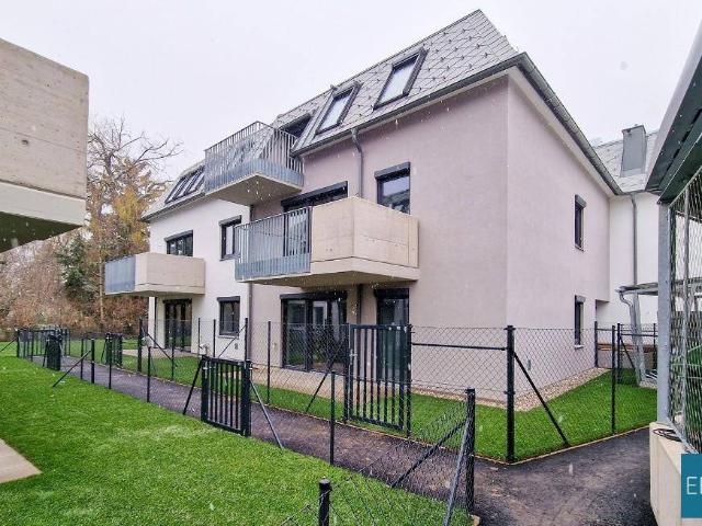 Familienwohnung mit Balkon im 1. OG