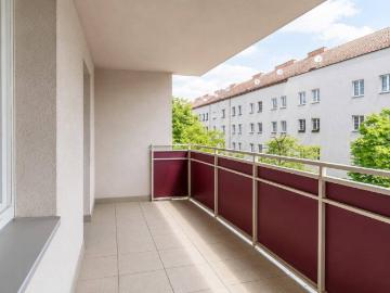 Familienwohnung mit durchdachtem Grundriss und zwei Loggien