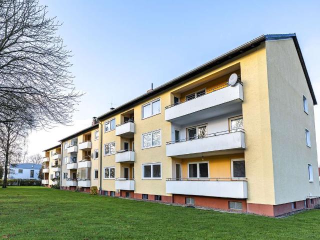Familienwohnung mit 4 Zimmern und Balkon