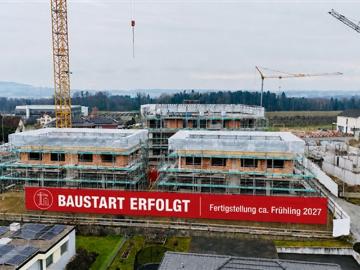 Familienwohnen mit Aussicht grosszügiges 5.5 Zi. Doppel Einfamilienhaus