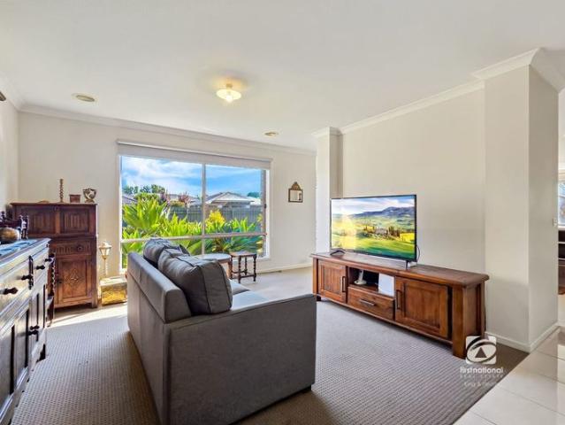 FAMILY COMFORT WITH NORTH FACING ENTERTAINING