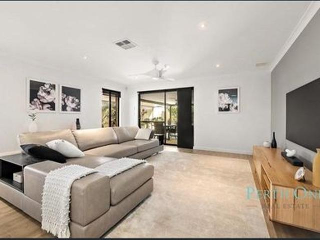 Family Comfort with Flexible Entertaining Spaces in Success