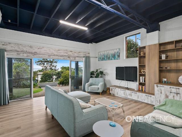 FAMILY COMFORT WITH STUNNING WATER VIEWS