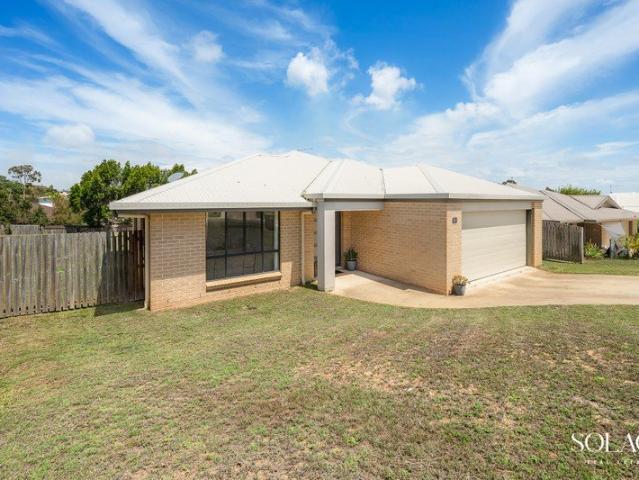 Family comfort & a practical design in a quiet Boyne Island location!