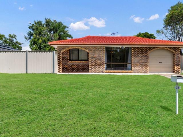 Family Comfort and Convenience in Leafy Middle Park