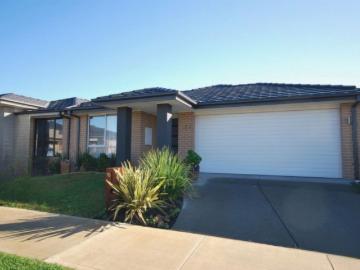 Family Comfort and Convenience in the Heart of Officer!