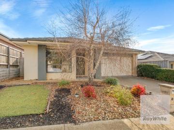 Family Comfort and Style in Premium Laurimar Surroundings