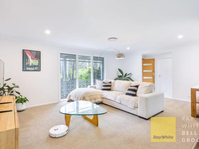 Family Comfort & Convenience in Benowa